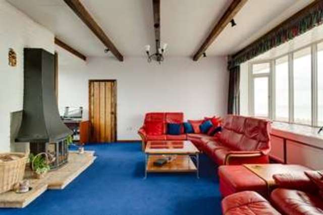  Image of 5 bedroom Property for sale in Southwood Road Hayling Island PO11 at Hayling Island Hampshire, PO11 9QL