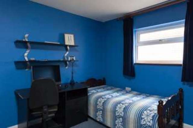  Image of 5 bedroom Property for sale in Southwood Road Hayling Island PO11 at Hayling Island Hampshire, PO11 9QL