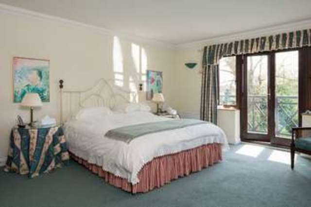  Image of 5 bedroom Detached house for sale in St. Catherines Road Hayling Island PO11 at Hayling Island Hampshire, PO11 0HE