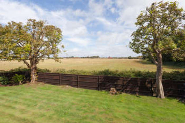  Image of 4 bedroom Detached house for sale in Sycamore Drive Hayling Island PO11 at Hayling Island Hampshire, PO11 0RD