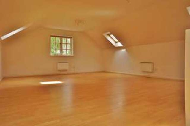 Image of 4 bedroom Detached house for sale in High Street Sutton Courtenay Abingdon OX14 at Sutton Courtenay  Abingdon, OX14 4AT