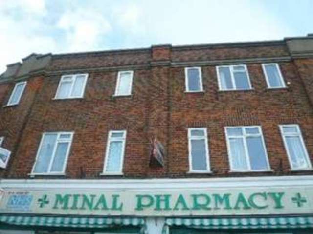  Image of 3 bedroom Flat to rent in High Street Whitton Twickenham TW2 at High Street Whitton Twickenham, TW2 7LA