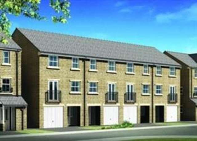  Image of 4 bedroom End of Terrace to rent in Highfield Chase Dewsbury WF13 at Dewsbury West Yorkshire, WF13 4DG