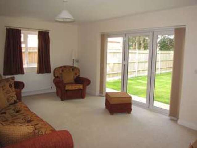  Image of 4 bedroom Detached house for sale in Solent Road Fareham PO14 at Hill Head Fareham Hampshire, PO14 3LD