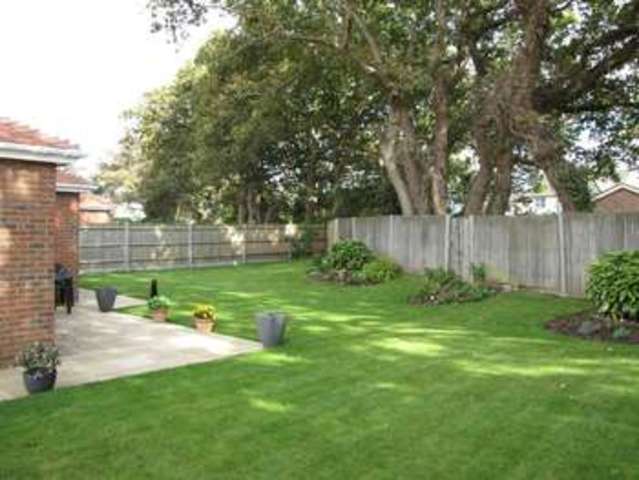 Image of 4 bedroom Detached house for sale in Solent Road Fareham PO14 at Hill Head Fareham Hampshire, PO14 3LD