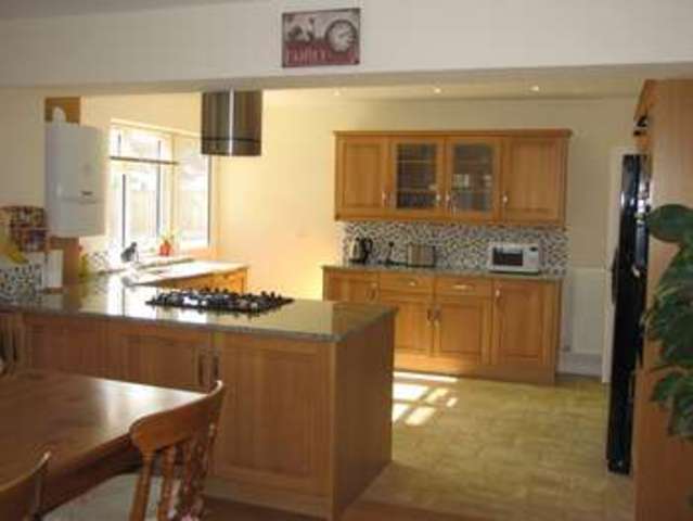  Image of 4 bedroom Detached house for sale in Solent Road Fareham PO14 at Hill Head Fareham Hampshire, PO14 3LD