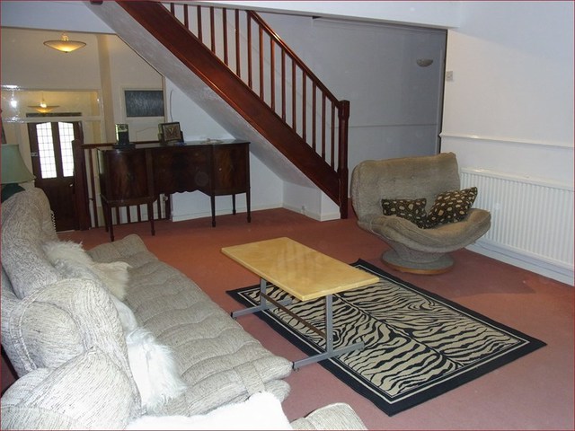  Image of 5 bedroom Semi-Detached house for sale in Hillary Rise High Barnet Barnet EN5 at Hillary Rise  Barnet, EN5 5AZ
