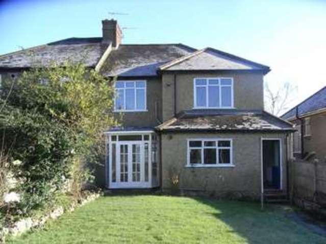  Image of 4 bedroom Property for sale in Hillside Gardens Barnet EN5 at Hillside Gardens  Barnet, EN5 2NL