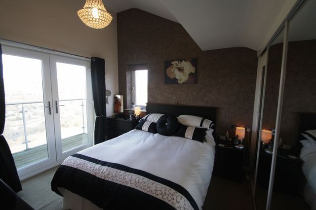  Image of 4 bedroom Detached house for sale in West Bottom Norland Sowerby Bridge HX6 at Hob Lane  Norland, HX6 3QL