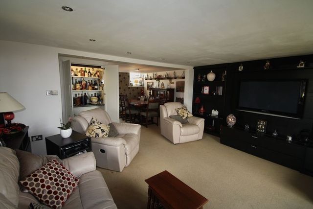  Image of 4 bedroom Detached house for sale in West Bottom Norland Sowerby Bridge HX6 at Hob Lane  Norland, HX6 3QL