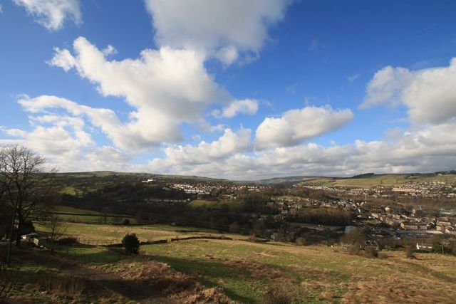  Image of 4 bedroom Detached house for sale in West Bottom Norland Sowerby Bridge HX6 at Hob Lane  Norland, HX6 3QL