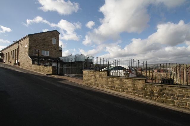  Image of 4 bedroom Detached house for sale in West Bottom Norland Sowerby Bridge HX6 at Hob Lane  Norland, HX6 3QL