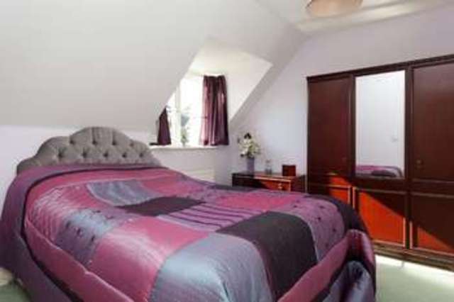  Image of 5 bedroom Detached house for sale in Idsworth Close Horndean Waterlooville PO8 at Horndean Waterlooville Hampshire, PO8 0DW