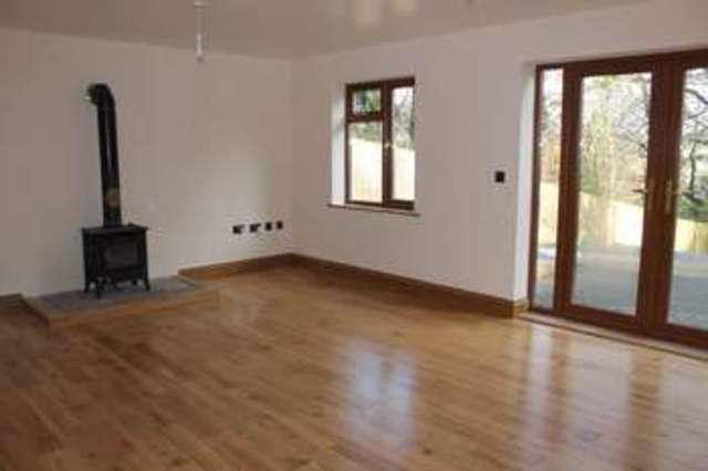  Image of 4 bedroom Detached house for sale in Lith Avenue Horndean Waterlooville PO8 at Horndean Waterlooville Hampshire, PO8 0BS