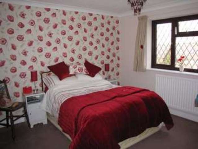  Image of 4 bedroom Detached house for sale in Oaks Coppice Waterlooville PO8 at Horndean Waterlooville Hampshire, PO8 9QR