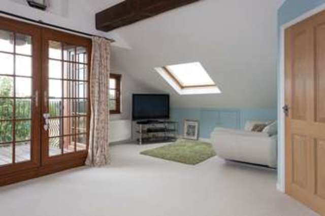  Image of 5 bedroom Detached house for sale in Five Heads Road Catherington Waterlooville PO8 at Horndean Waterlooville Hampshire, PO8 9NZ