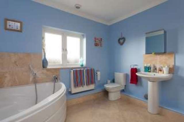  Image of 5 bedroom Detached house for sale in Five Heads Road Catherington Waterlooville PO8 at Horndean Waterlooville Hampshire, PO8 9NZ