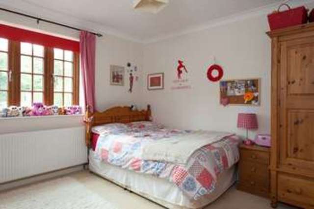  Image of 5 bedroom Detached house for sale in Five Heads Road Catherington Waterlooville PO8 at Horndean Waterlooville Hampshire, PO8 9NZ