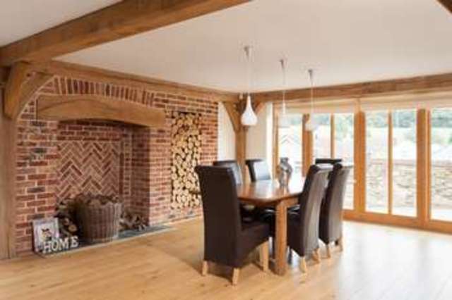  Image of 5 bedroom Detached house for sale in London Road Horndean Waterlooville PO8 at Horndean Waterlooville Hampshire, PO8 0BN