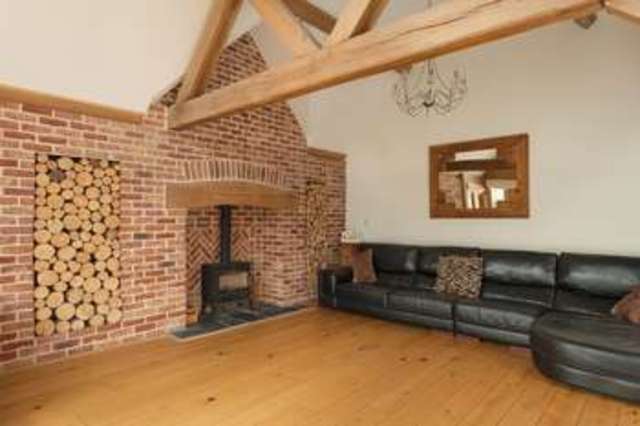  Image of 5 bedroom Detached house for sale in London Road Horndean Waterlooville PO8 at Horndean Waterlooville Hampshire, PO8 0BN