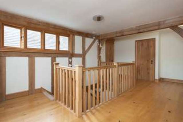  Image of 5 bedroom Detached house for sale in London Road Horndean Waterlooville PO8 at Horndean Waterlooville Hampshire, PO8 0BN