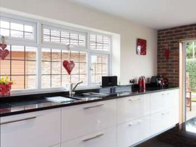  Image of 4 bedroom Detached house for sale in Five Heads Road Catherington Waterlooville PO8 at Horndean Waterlooville Hampshire, PO8 9NZ