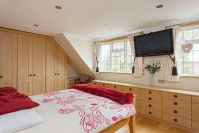 Image of 4 bedroom Detached house for sale in Five Heads Road Catherington Waterlooville PO8 at Horndean Waterlooville Hampshire, PO8 9NZ