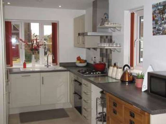  Image of 3 bedroom Semi-Detached house to rent in Farmers Way Horndean Waterlooville PO8 at Horndean Hampshire Catherington, PO8 9GY