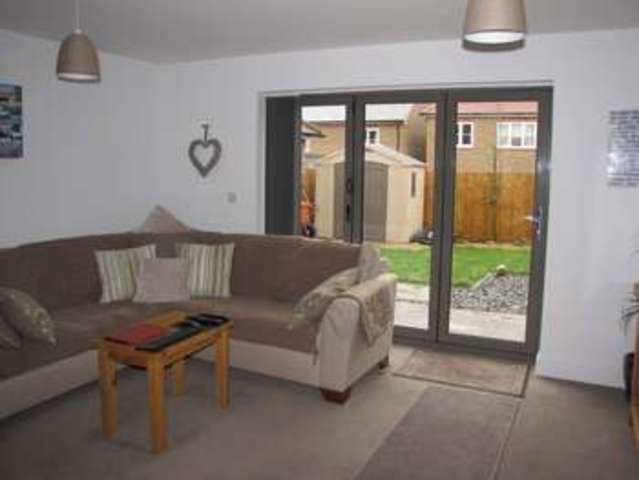  Image of 3 bedroom Semi-Detached house to rent in Farmers Way Horndean Waterlooville PO8 at Horndean Hampshire Catherington, PO8 9GY