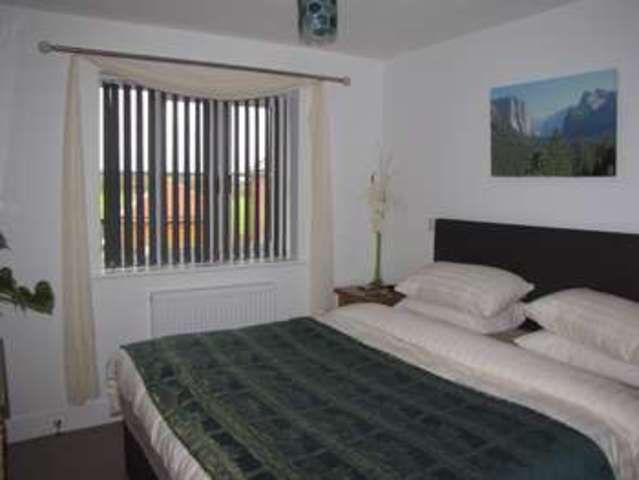  Image of 3 bedroom Semi-Detached house to rent in Farmers Way Horndean Waterlooville PO8 at Horndean Hampshire Catherington, PO8 9GY