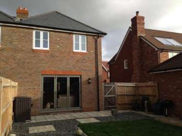  Image of 3 bedroom Semi-Detached house to rent in Farmers Way Horndean Waterlooville PO8 at Horndean Hampshire Catherington, PO8 9GY