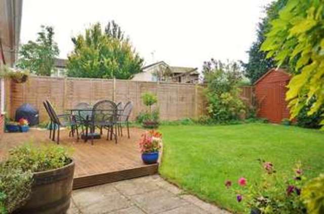  Image of 4 bedroom Semi-Detached house for sale in Howard Cornish Road Marcham Abingdon OX13 at Marcham  Abingdon, OX13 6PW