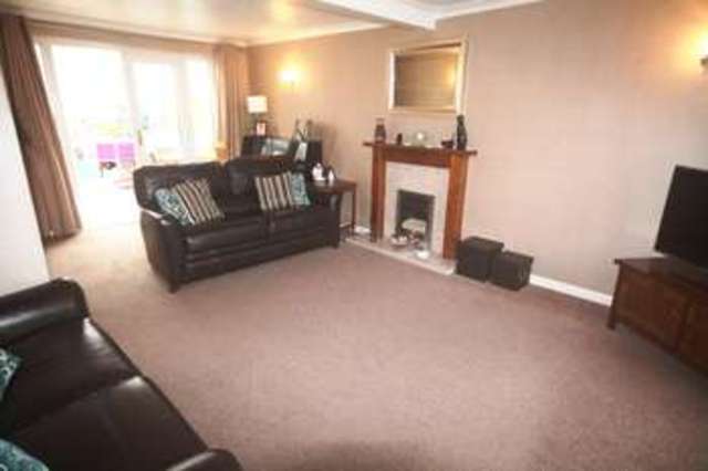 Image of 4 bedroom Detached house for sale in Huntingdon Drive Castle Donington Derby DE74 at Castle Donington Castle Donington Derbyshire, DE74 2SR