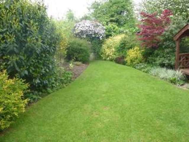  Image of 4 bedroom Detached house for sale in Huntingdon Drive Castle Donington Derby DE74 at Castle Donington Castle Donington Derbyshire, DE74 2SR
