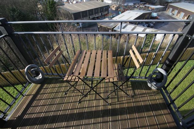  Image of 2 bedroom Flat for sale in Ingwood Parade Greetland Halifax HX4 at Ingwood Parade  Halifax, HX4 8DE