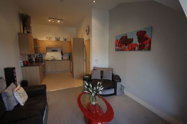  Image of 2 bedroom Flat for sale in Ingwood Parade Greetland Halifax HX4 at Ingwood Parade  Halifax, HX4 8DE