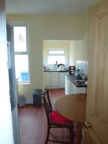 Image of 1 bedroom House Share to rent in Karslake Road Mossley Hill Liverpool L18 at Karslake Road Mossley Hill Liverpool, L18 1EY