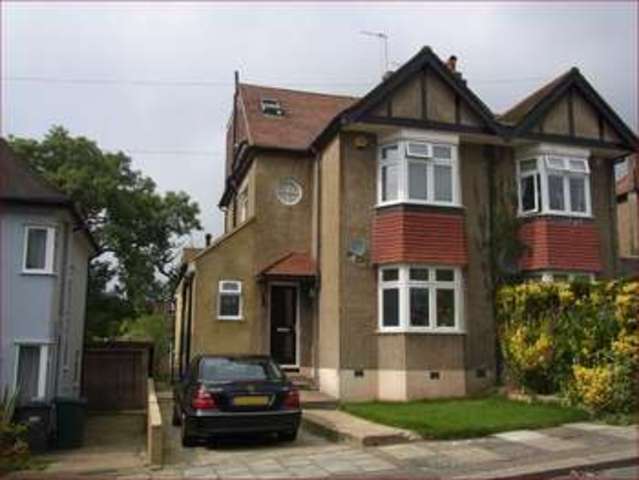  Image of 4 bedroom Semi-Detached house for sale in Kenerne Drive Barnet EN5 at Kenerne Drive  BARNET, EN5 2NW