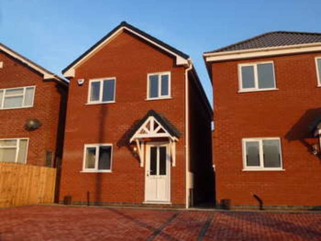 Image of 3 bedroom Detached house to rent in Kenilworth Drive Ilkeston DE7 at Kirk Hallam Ilkeston Derbyshire, DE7 4FJ