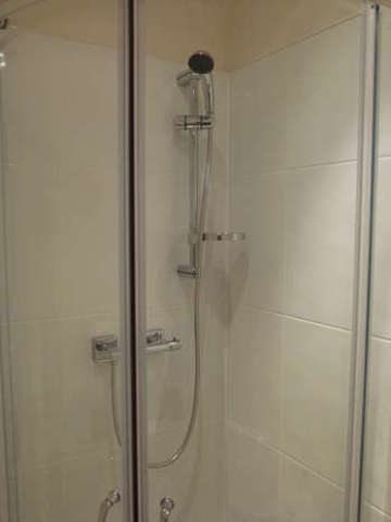  Image of 3 bedroom Detached house to rent in Kenilworth Drive Ilkeston DE7 at Kirk Hallam Ilkeston Derbyshire, DE7 4FJ