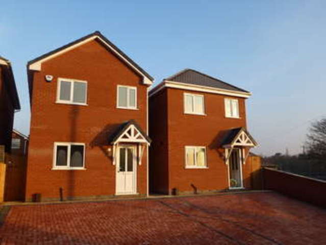  Image of 3 bedroom Detached house to rent in Kenilworth Drive Ilkeston DE7 at Kirk Hallam Ilkeston Kirk Hallam, DE7 4FJ