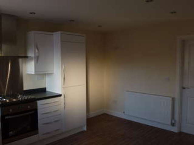  Image of 3 bedroom Detached house to rent in Kenilworth Drive Ilkeston DE7 at Kirk Hallam Ilkeston Kirk Hallam, DE7 4FJ