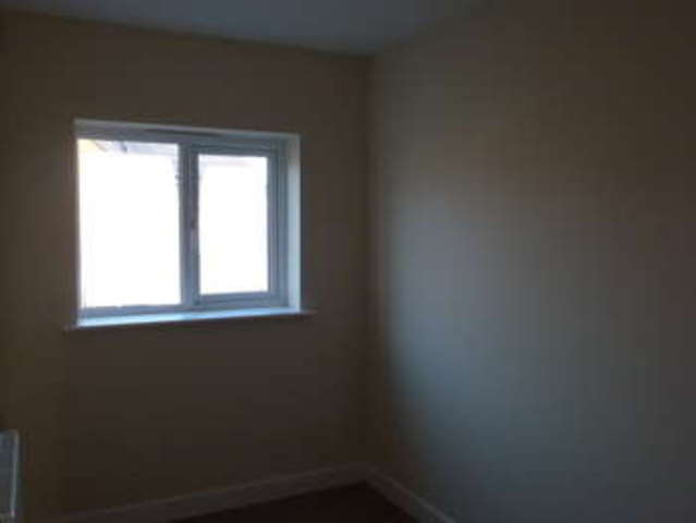  Image of 3 bedroom Detached house to rent in Kenilworth Drive Ilkeston DE7 at Kirk Hallam Ilkeston Kirk Hallam, DE7 4FJ