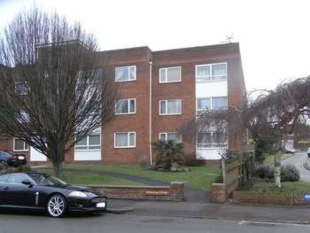  Image of 1 bedroom Property for sale in Kenley Close Cockfosters Barnet EN4 at Kenley Close  NEW BARNET, EN4 9QJ