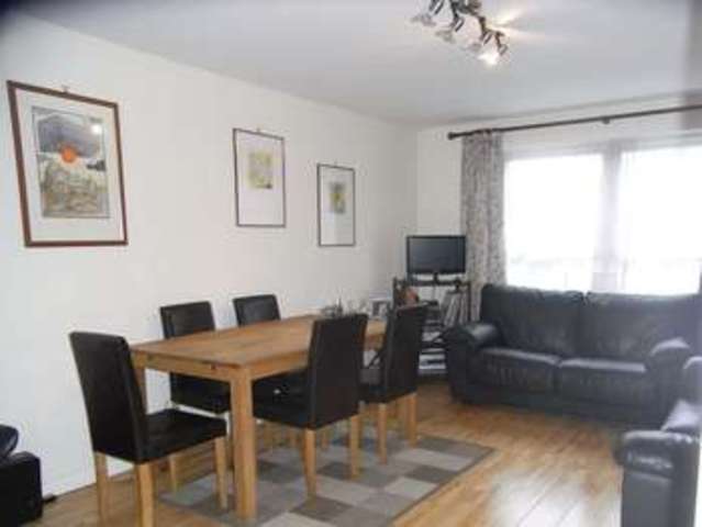  Image of 1 bedroom Property for sale in Kenley Close Cockfosters Barnet EN4 at Kenley Close  NEW BARNET, EN4 9QJ