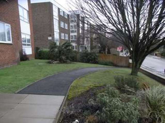  Image of 1 bedroom Property for sale in Kenley Close Cockfosters Barnet EN4 at Kenley Close  NEW BARNET, EN4 9QJ