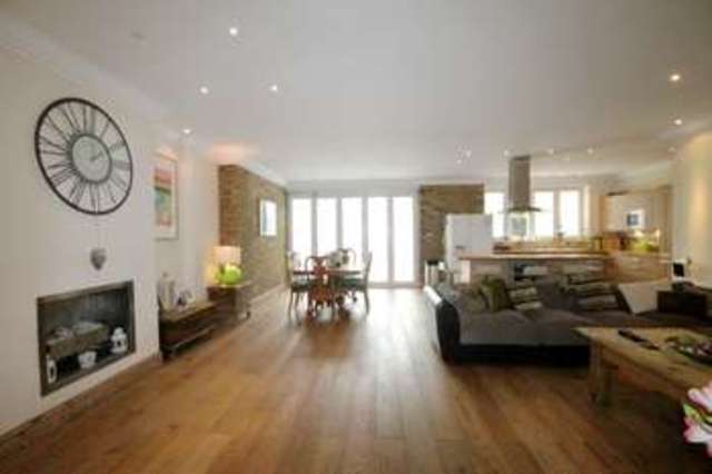  Image of 4 bedroom Semi-Detached house for sale in Kent House Road Beckenham BR3 at Beckenham Kent Beckenham, BR3 1JY
