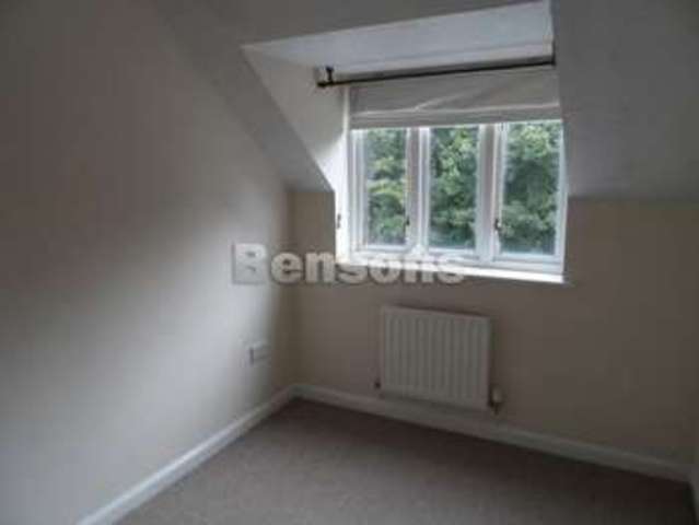  Image of 3 bedroom Semi-Detached house to rent in Kew Gardens Priorslee Telford TF2 at Kew Gardens Priorslee Telford, TF2 9SY