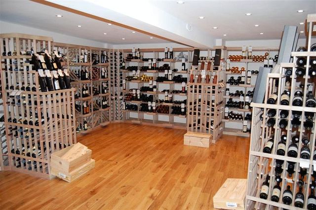  Image of Property for sale in Kew Road Kew Richmond TW9 at Kew Road  Richmond, TW9 2PN