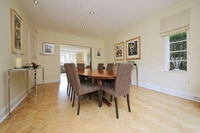  Image of 5 bedroom Detached house for sale in Kingsley Way London N2 at Kingsley Way  London, N2 0EN